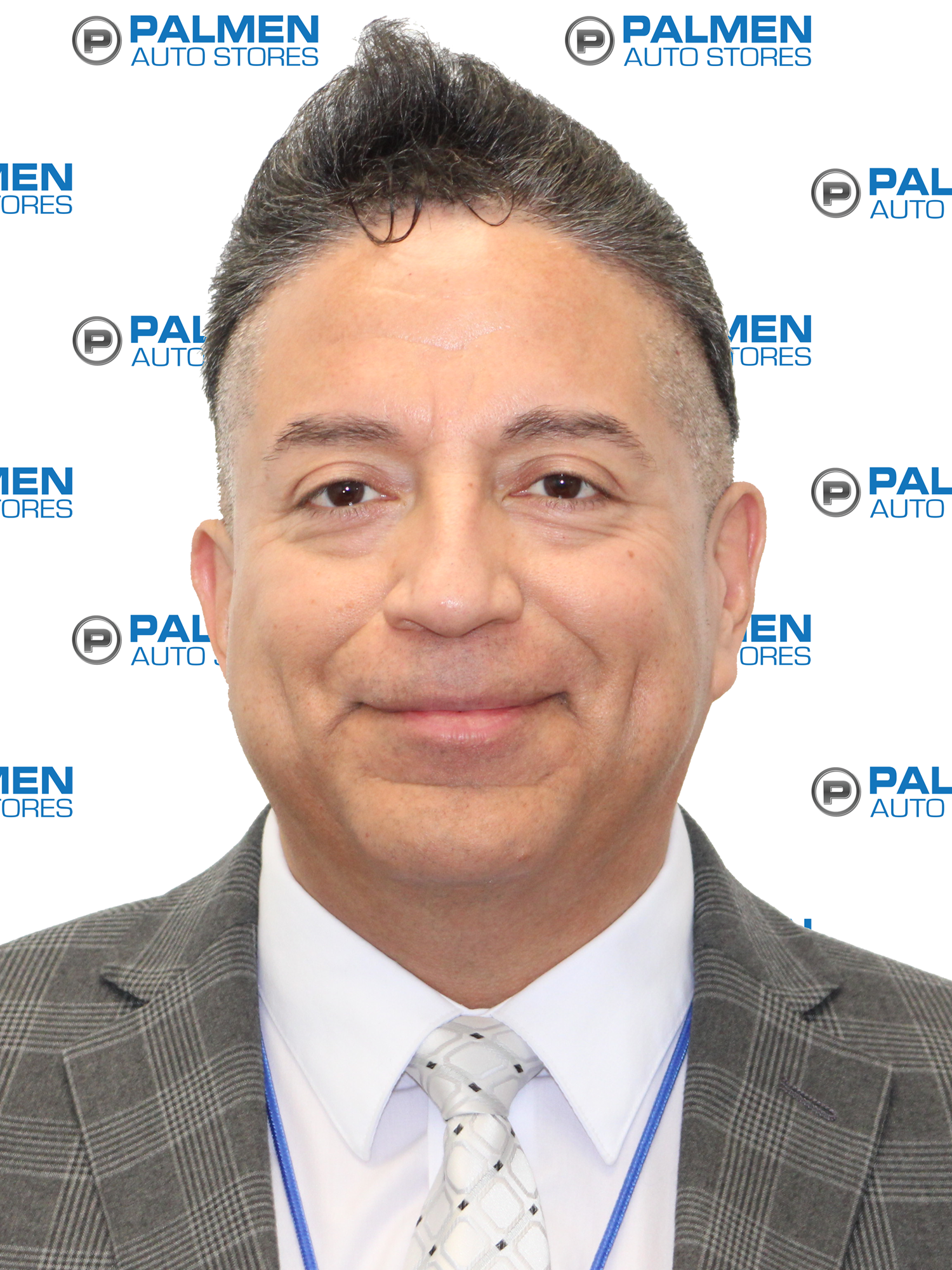 Sales and Leasing Consultant Gene Tellez in Se Habla Espanol at Palmen Kia Of Kenosha